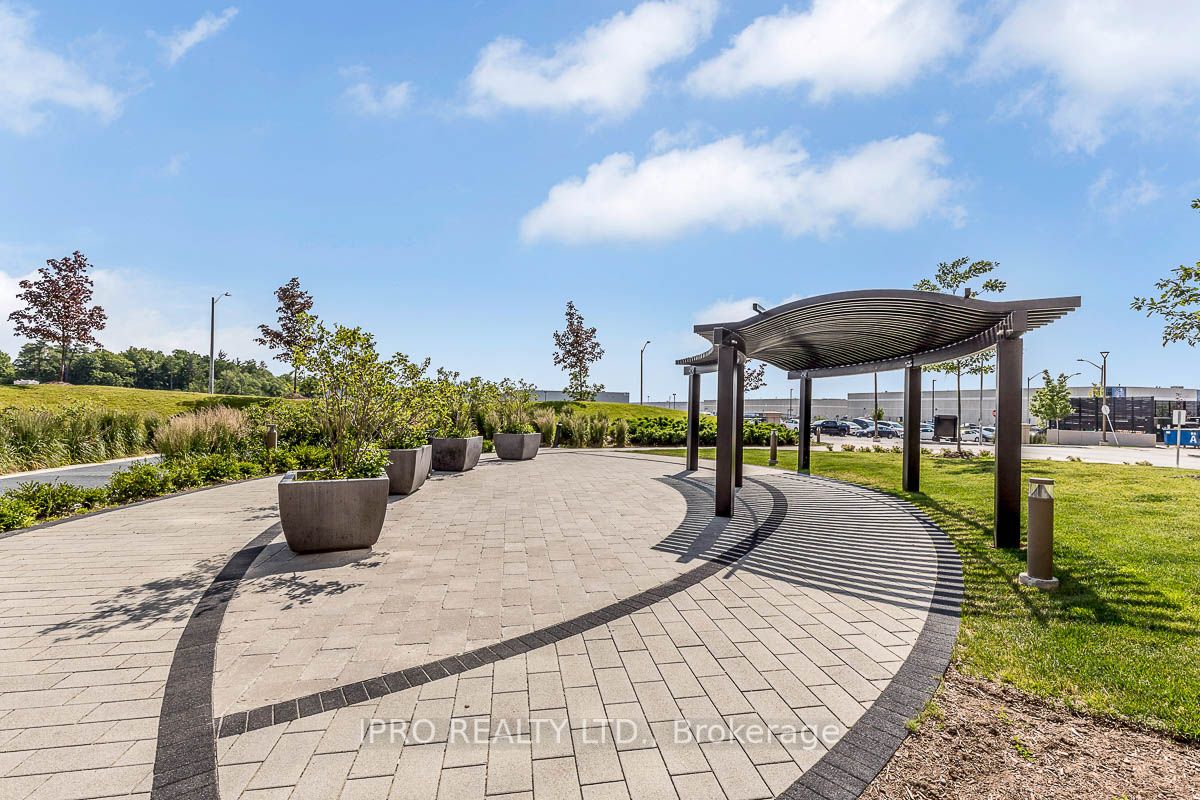 9085 Jane Street, #1910
