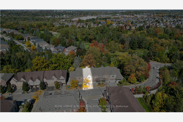 794 Harry Syratt Ave, Newmarket