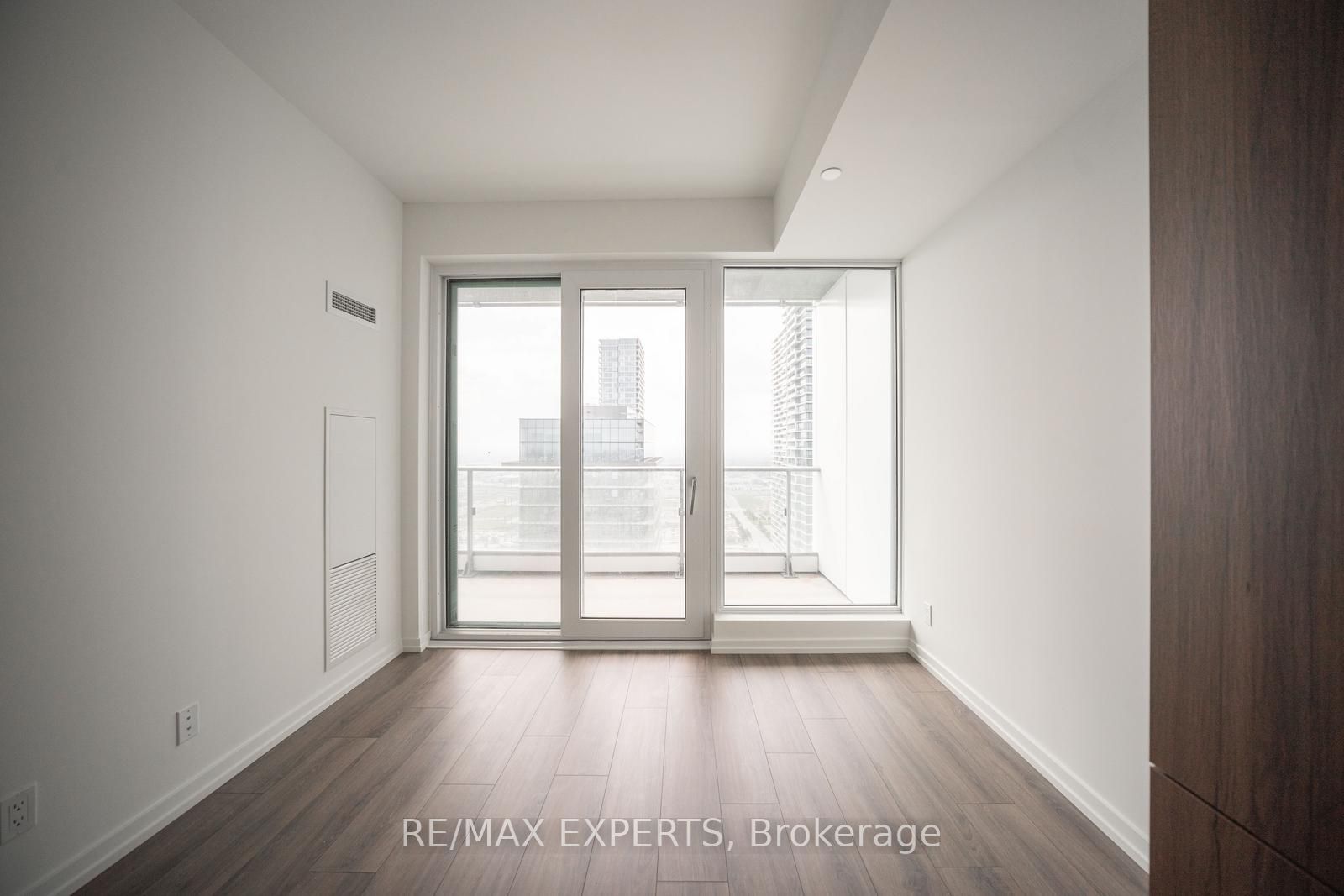 7890 Jane St, #4103