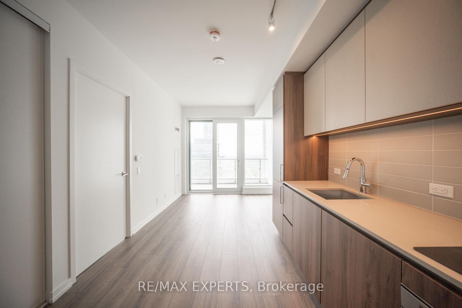 7890 Jane St, #4103