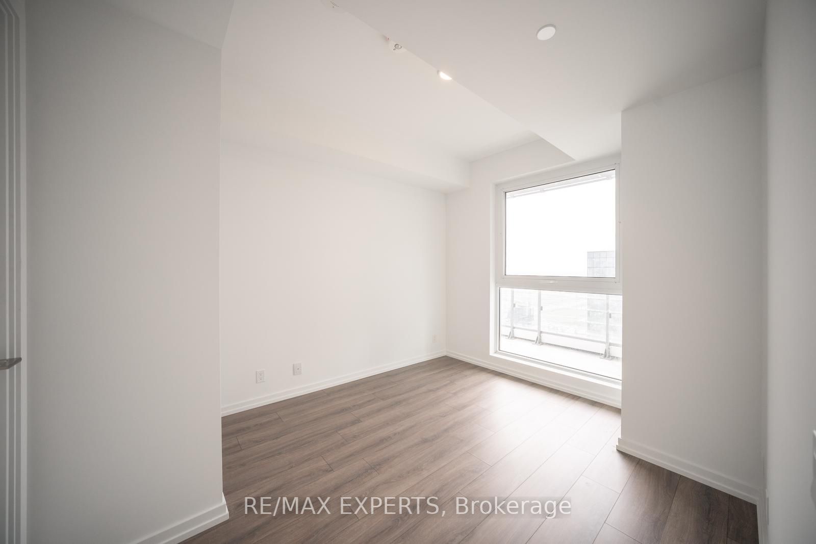 7890 Jane St, #4103