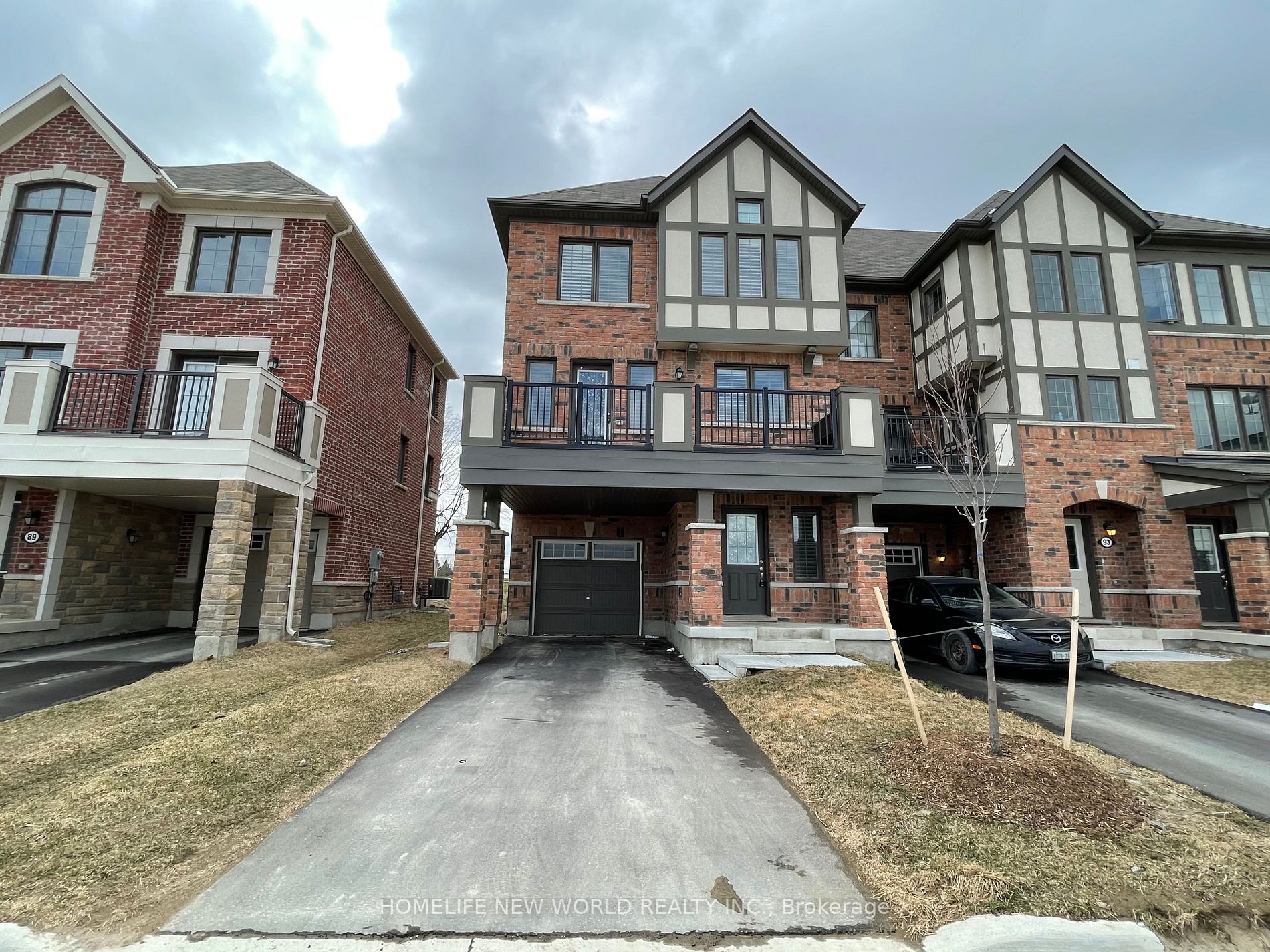 91 Mcalister Ave