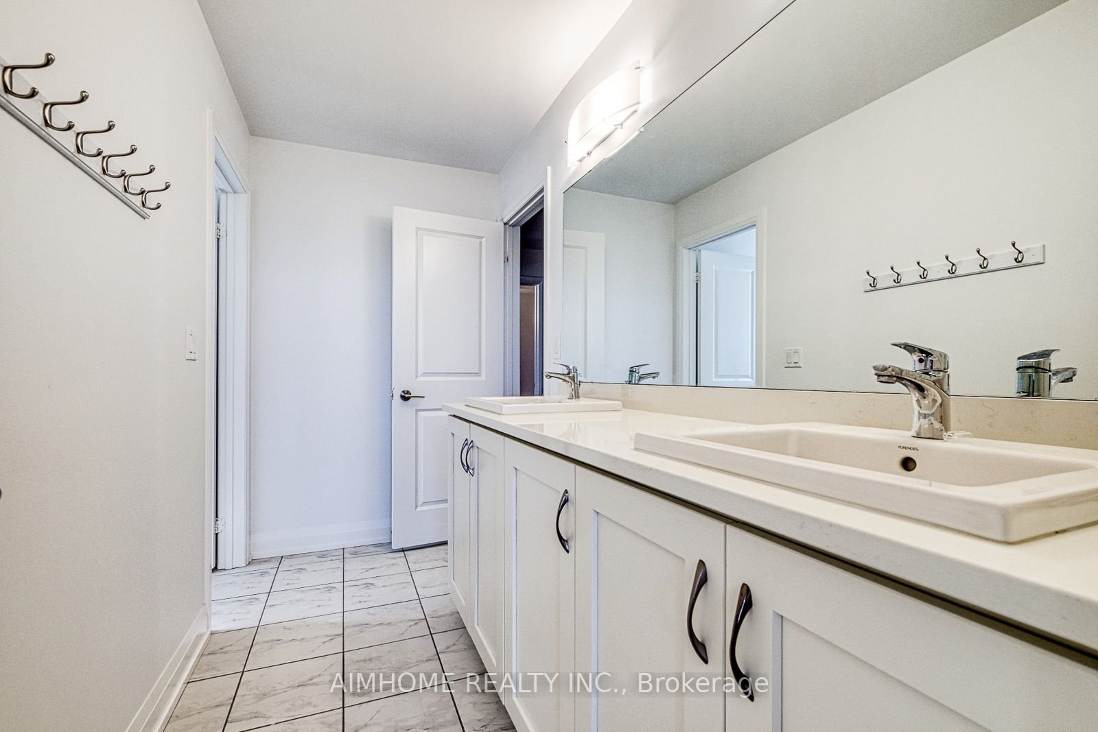 155 Frank Kelly Dr