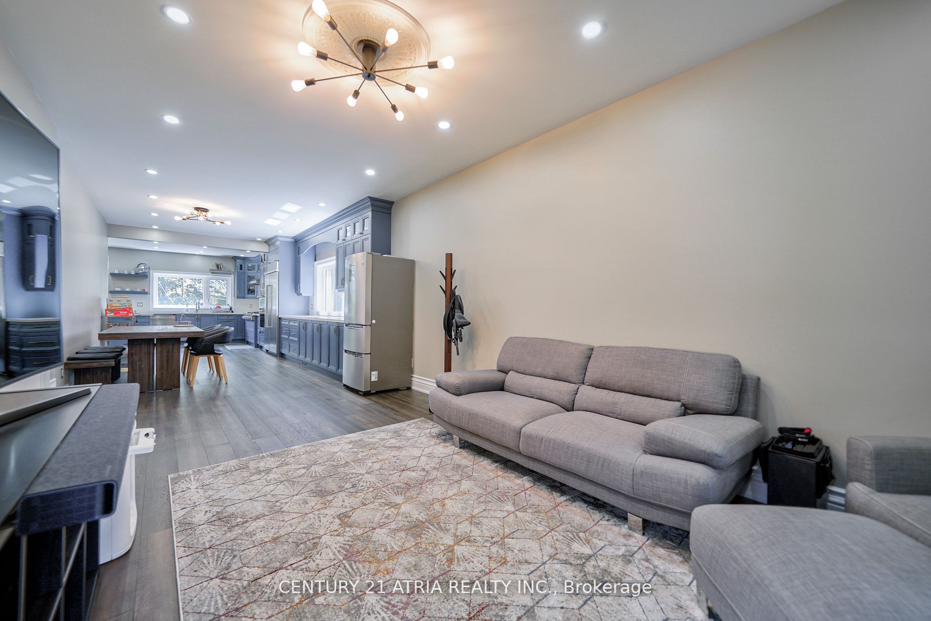 11 Mulberry Mews E