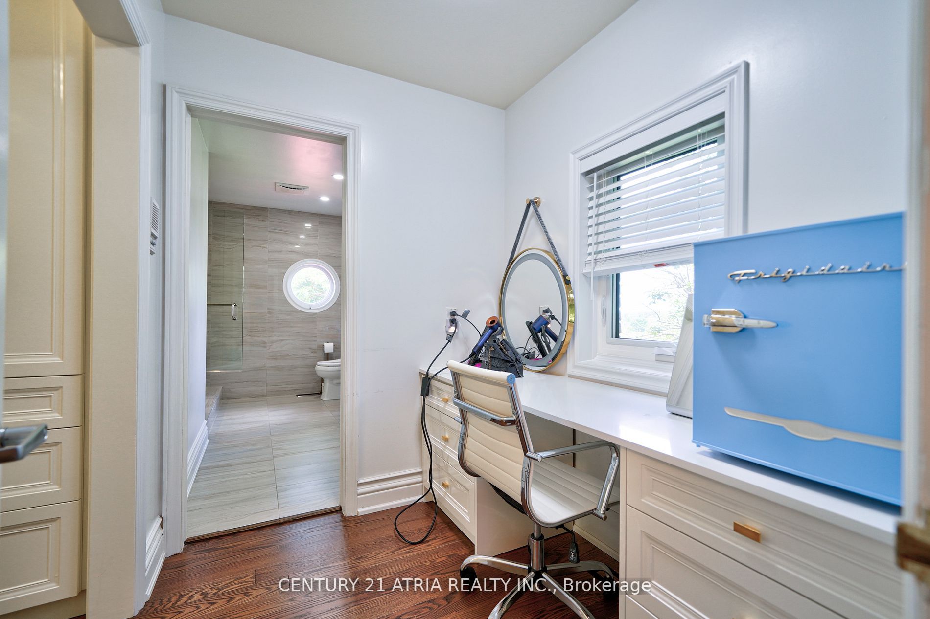 11 Mulberry Mews E