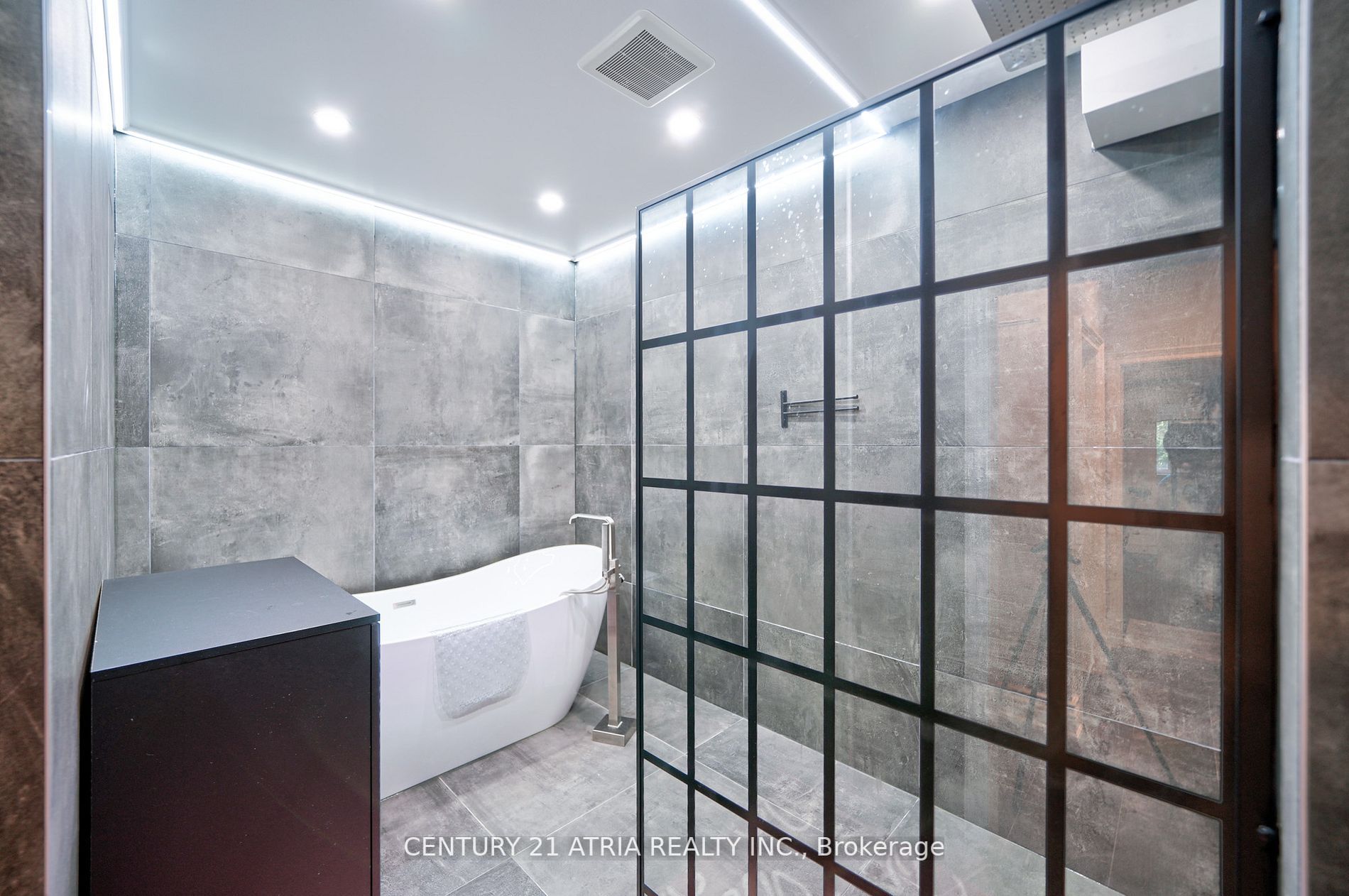 11 Mulberry Mews E
