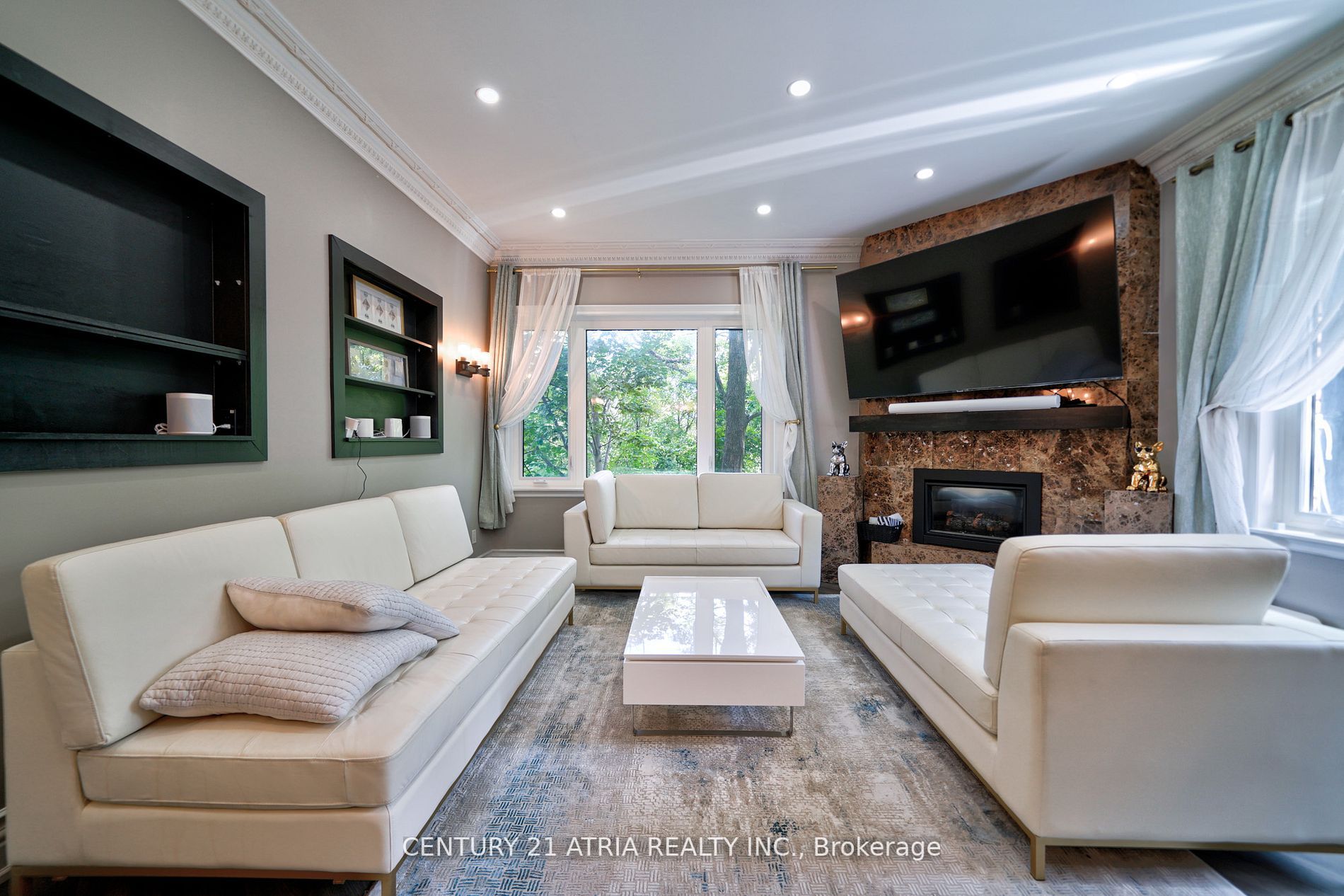 11 Mulberry Mews E