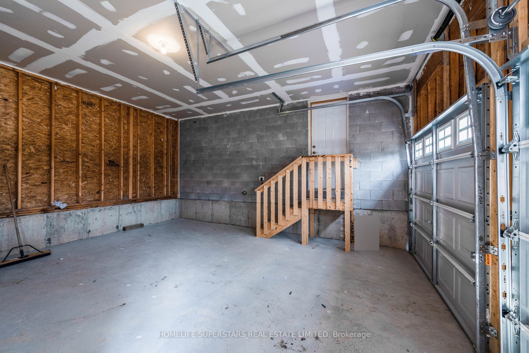 46 Ridgeview Crt