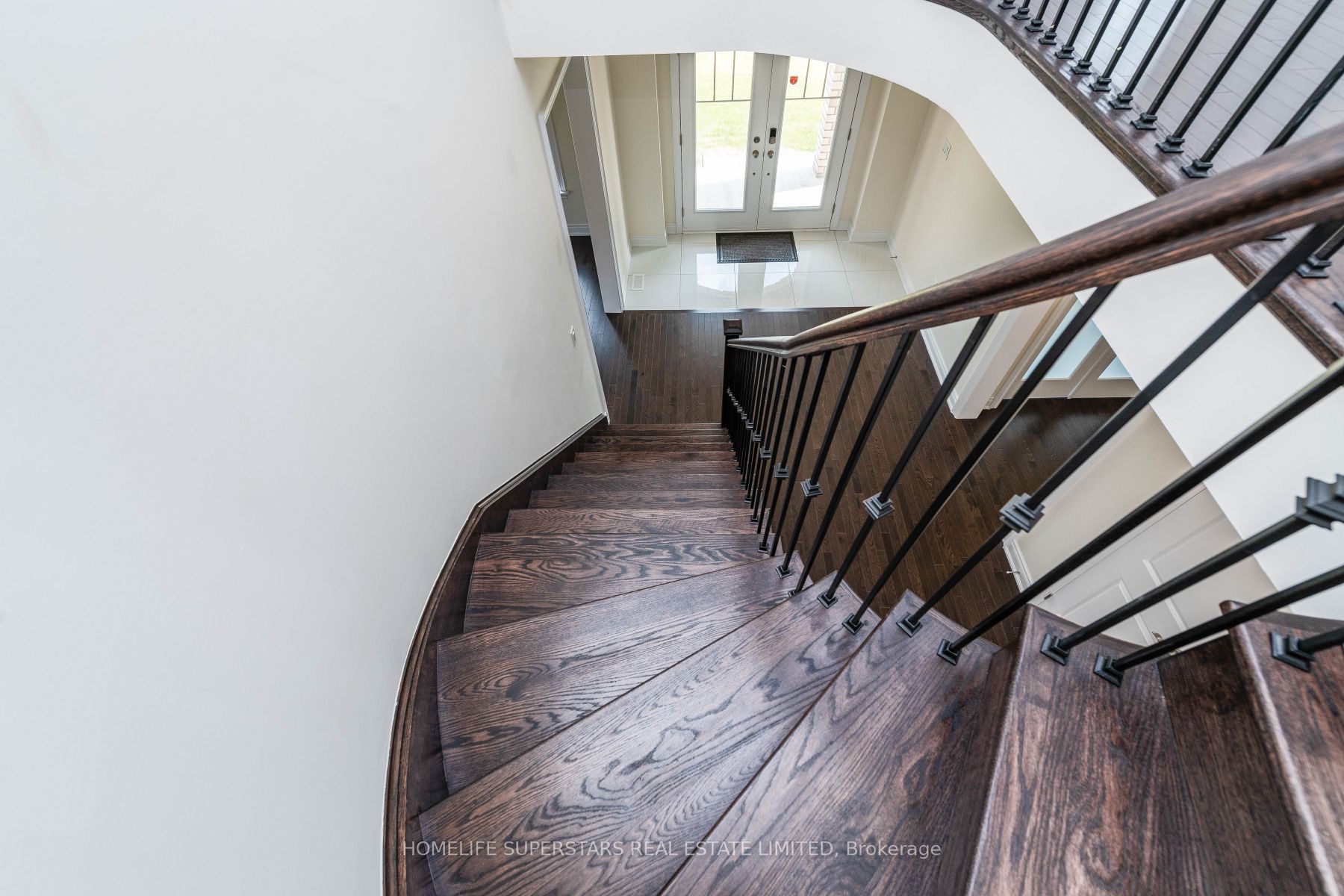 46 Ridgeview Crt