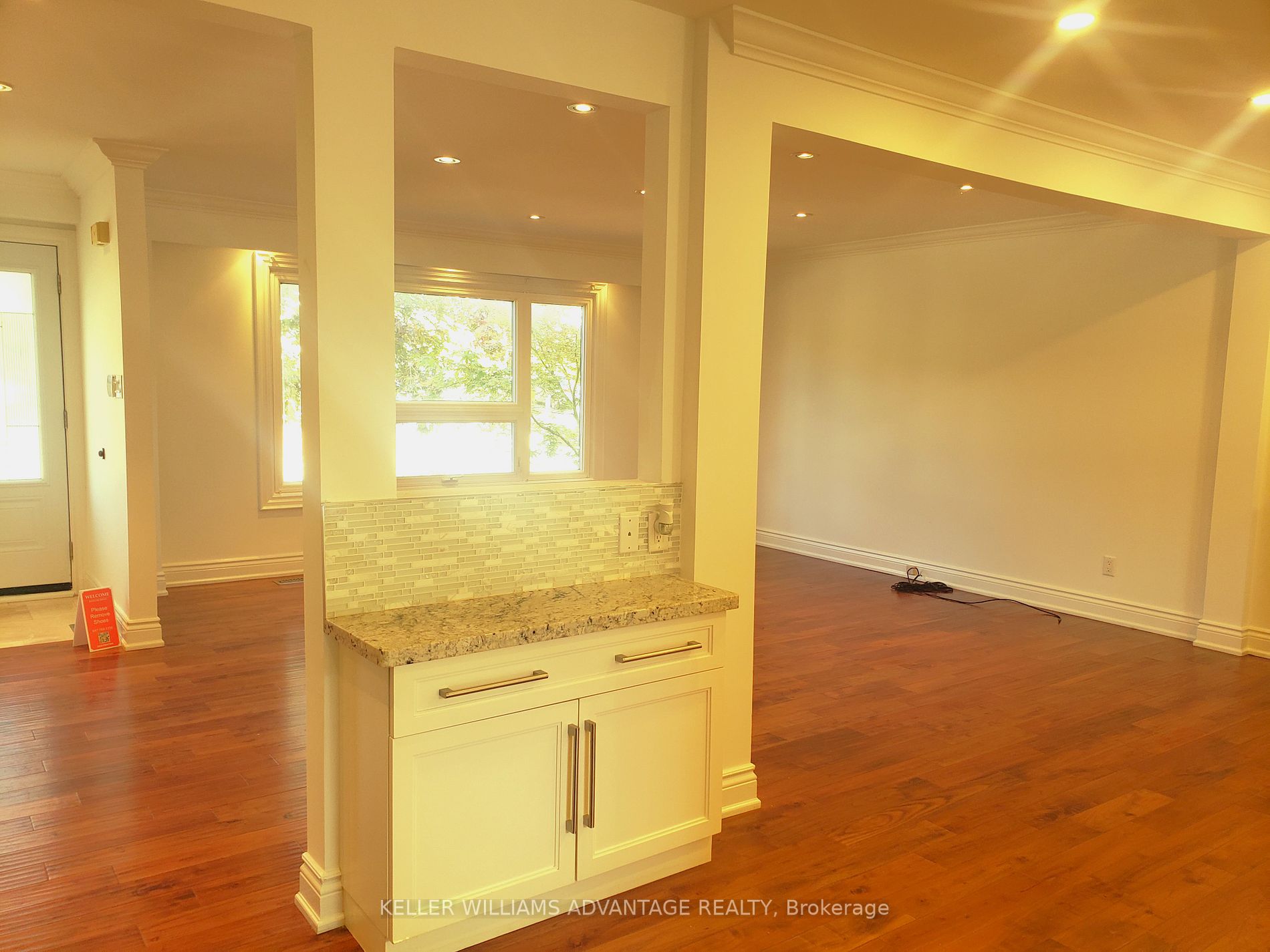 932 Elgin St