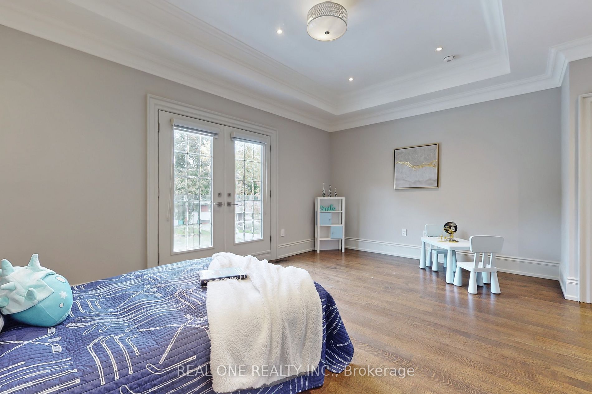 58 Fred Varley Dr