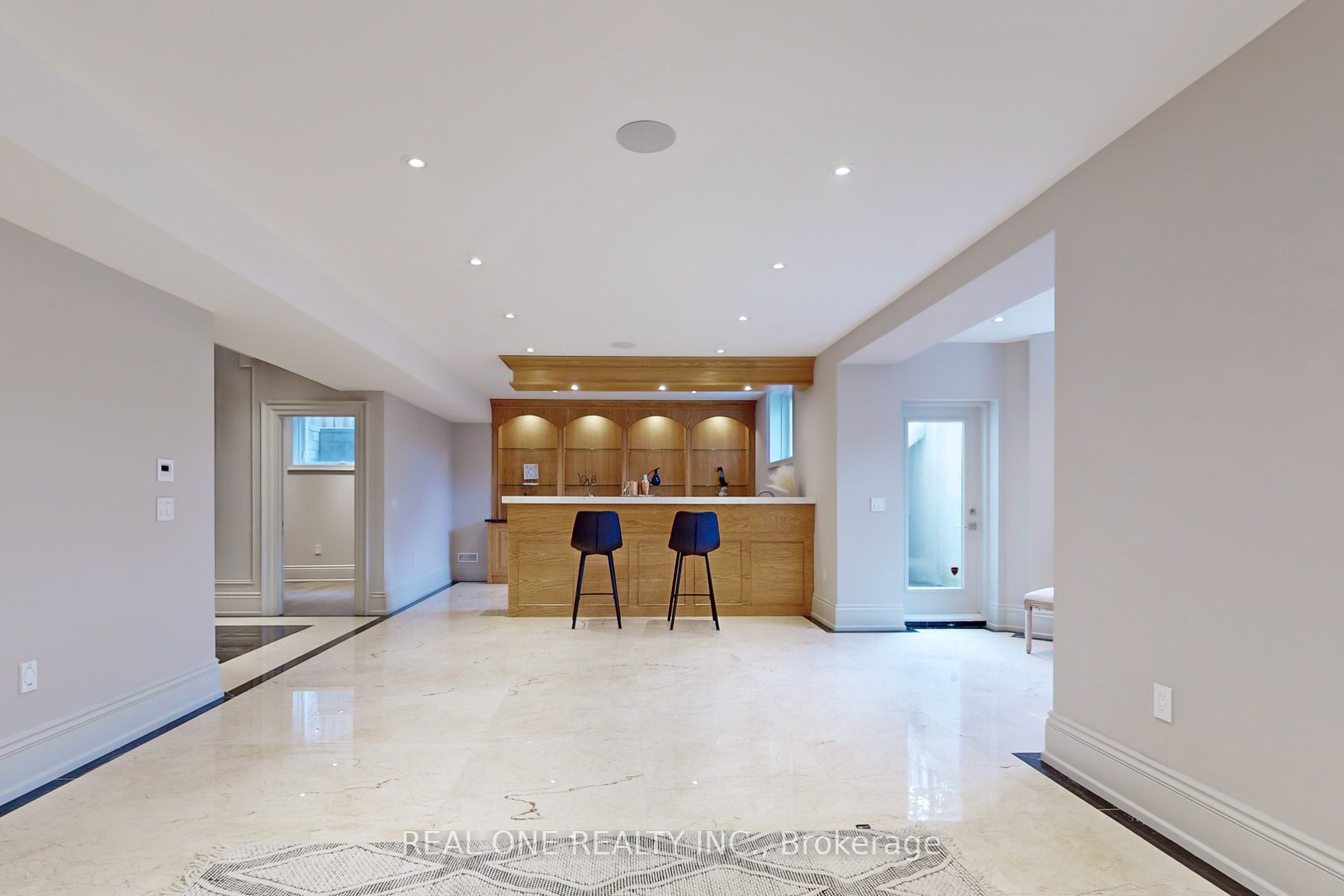58 Fred Varley Dr