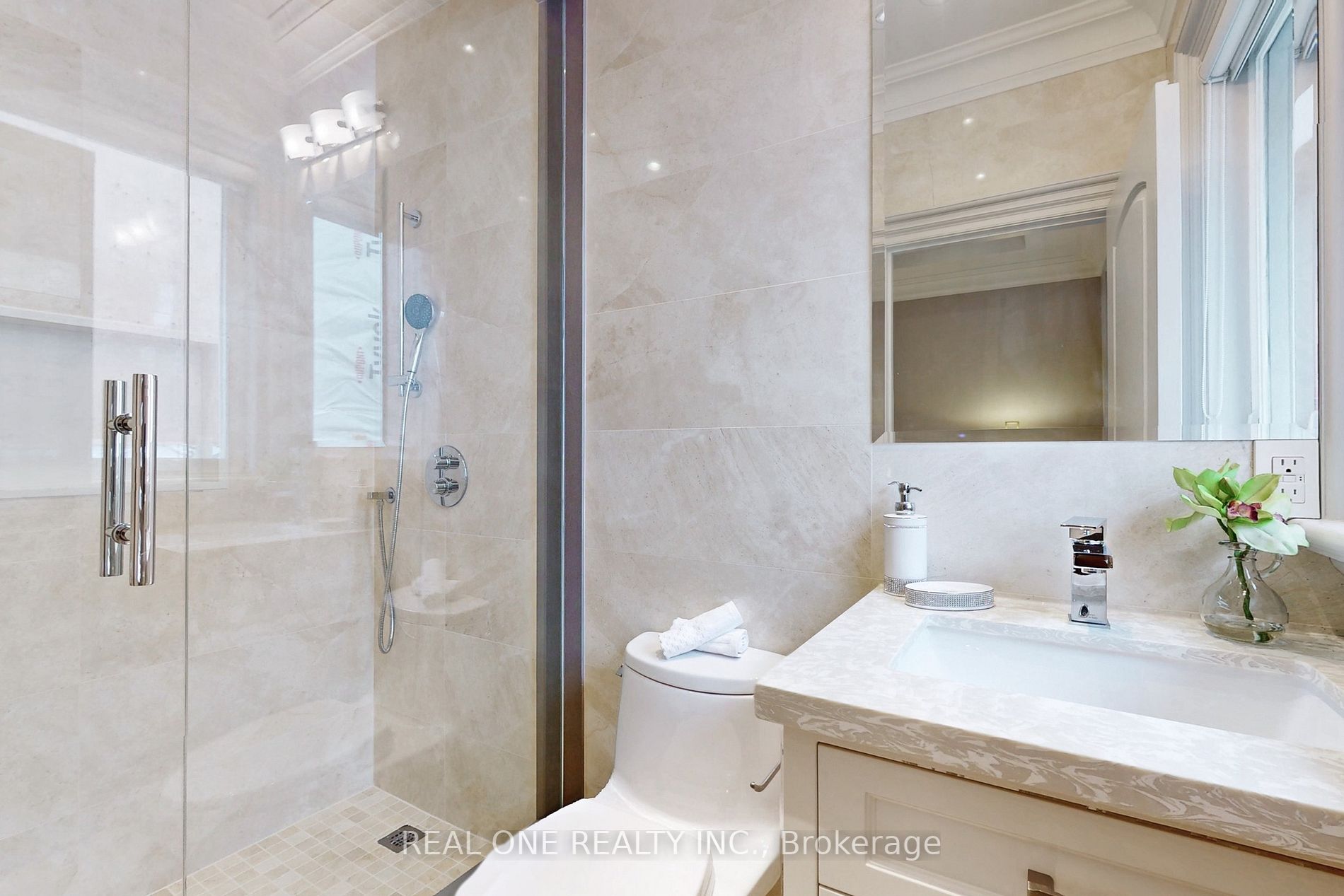 58 Fred Varley Dr