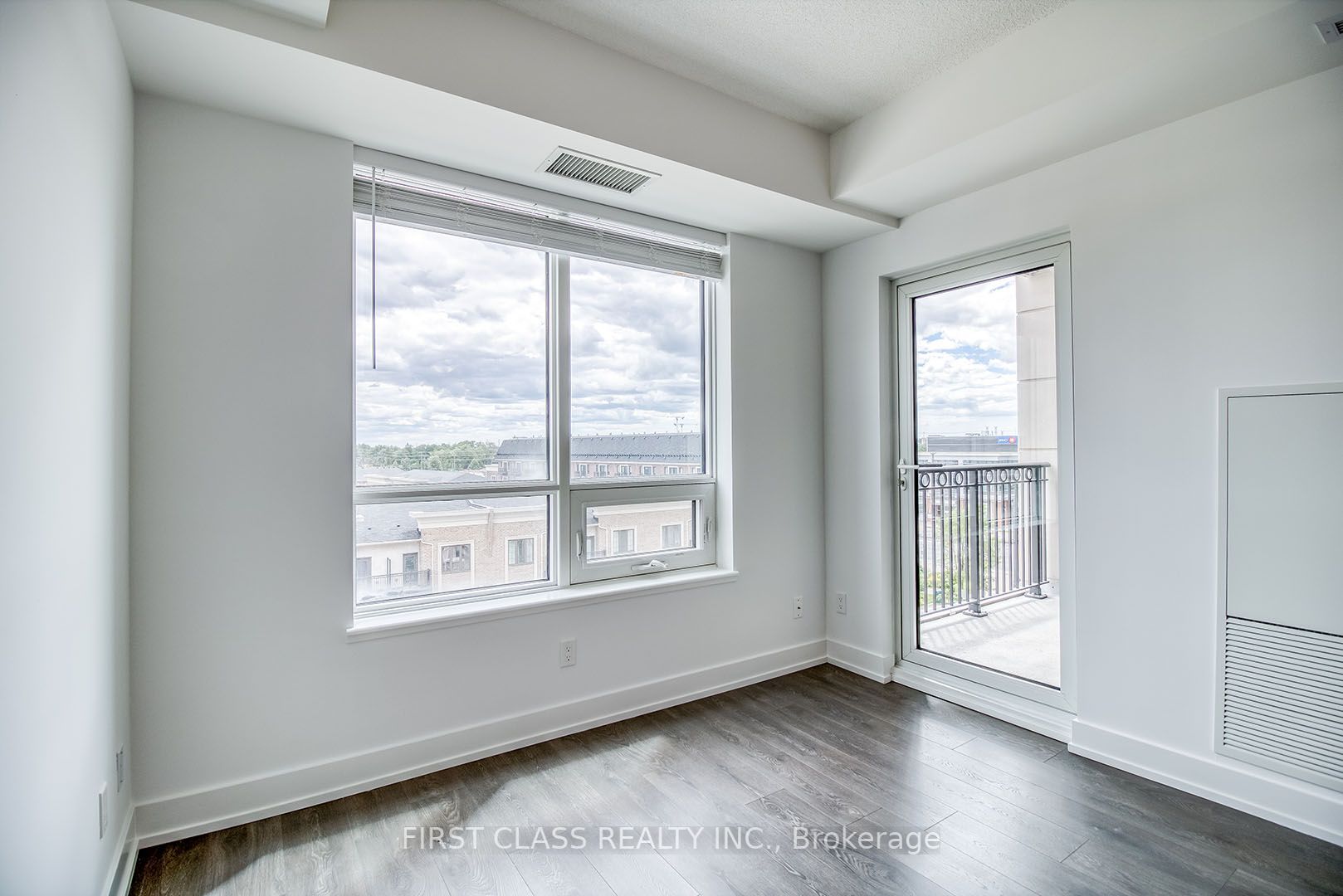 278 Buchanan Dr E, #610E