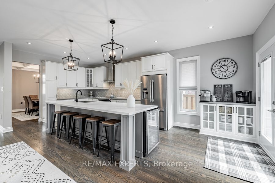 53 Gardiner Dr