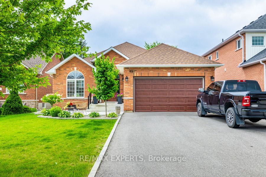 53 Gardiner Dr