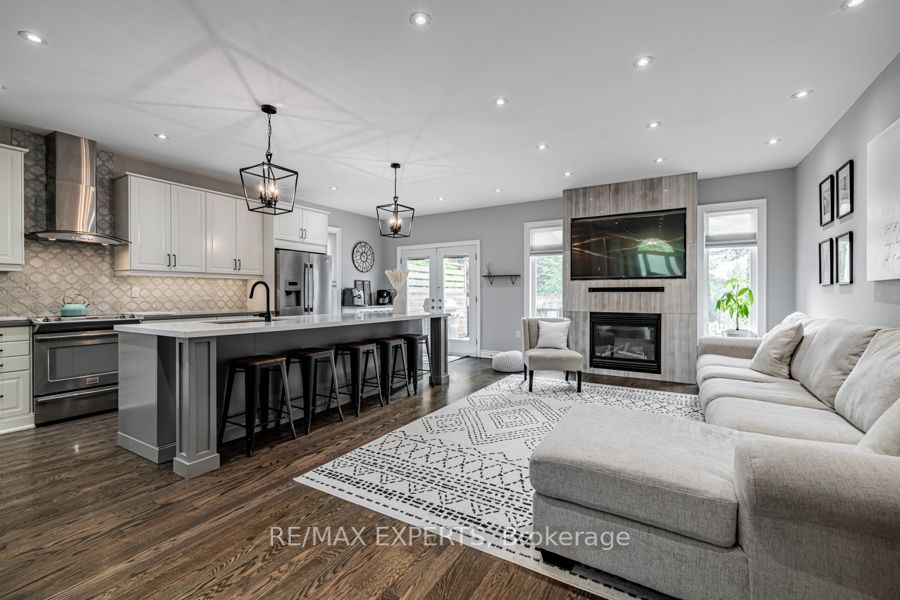 53 Gardiner Dr