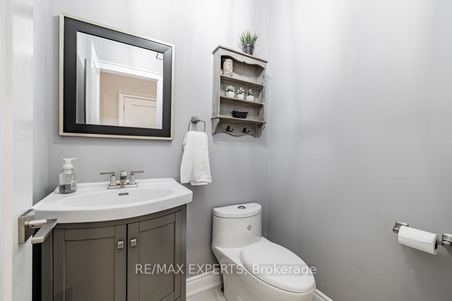 53 Gardiner Dr