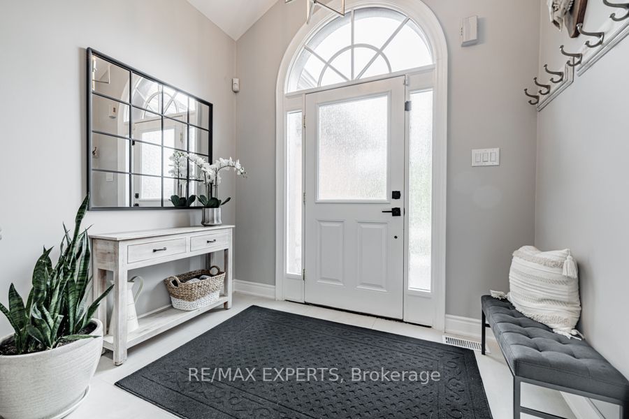 53 Gardiner Dr