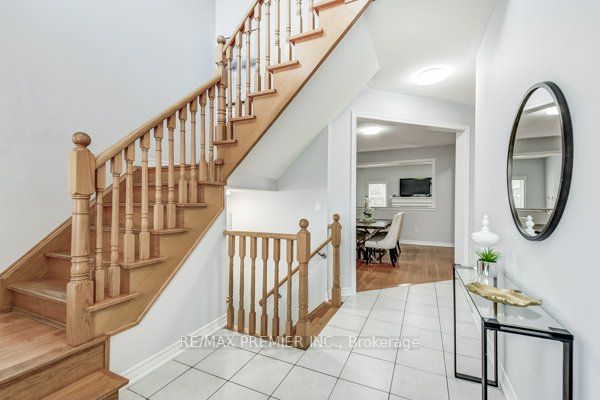 305 Lauderdale Dr