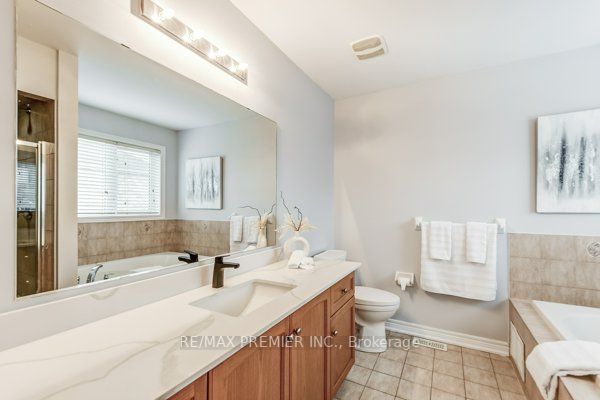 305 Lauderdale Dr