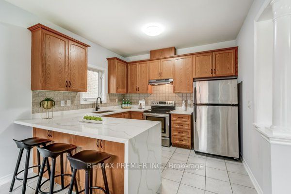 305 Lauderdale Dr