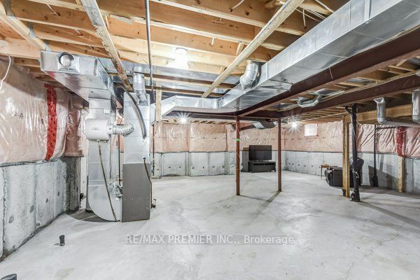 305 Lauderdale Dr