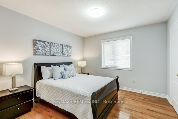 305 Lauderdale Dr
