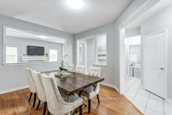 305 Lauderdale Dr