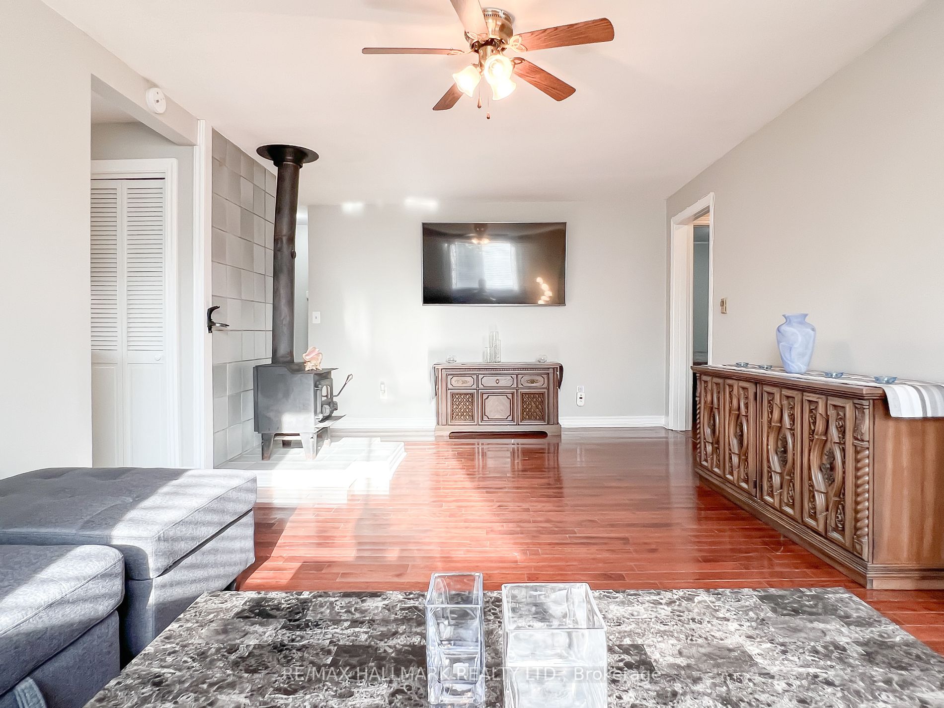 1127 Gilford Road