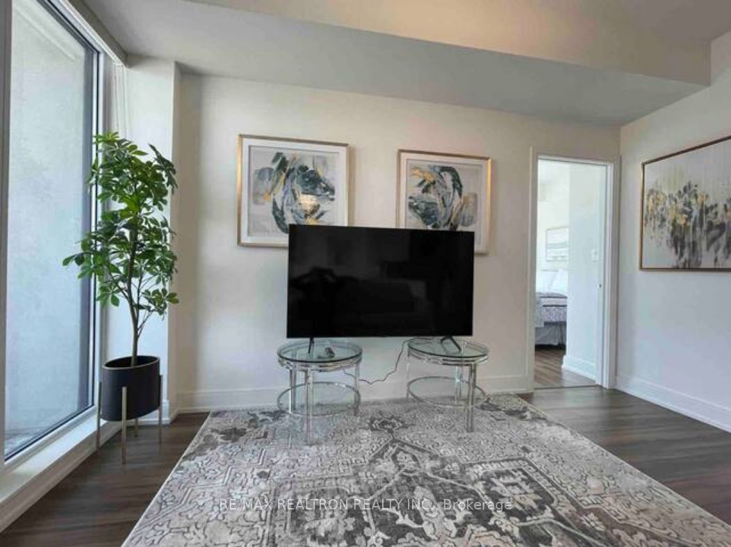 9600 Yonge St, #1202B