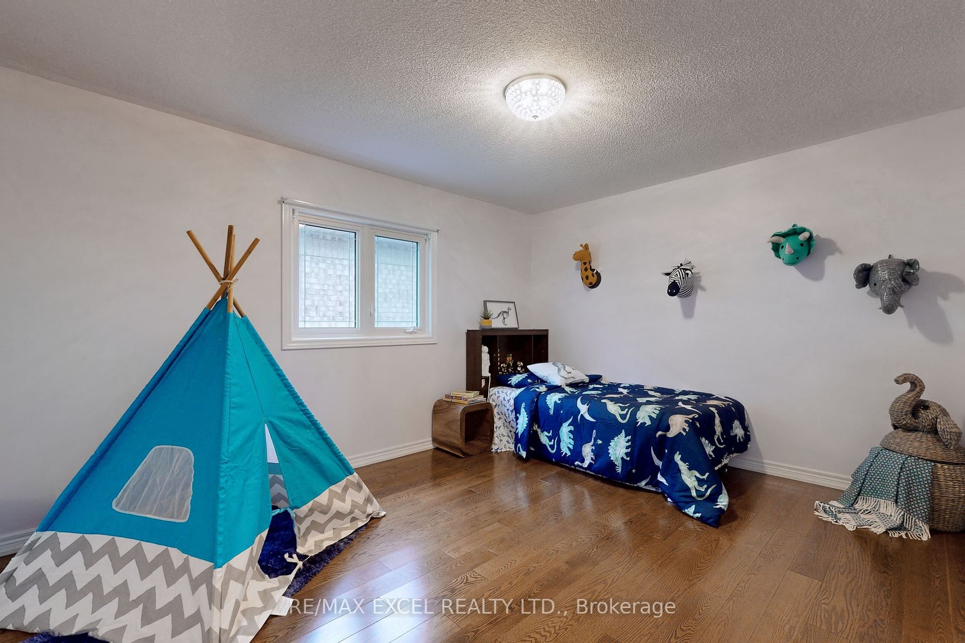 122 Canyon Hill Ave