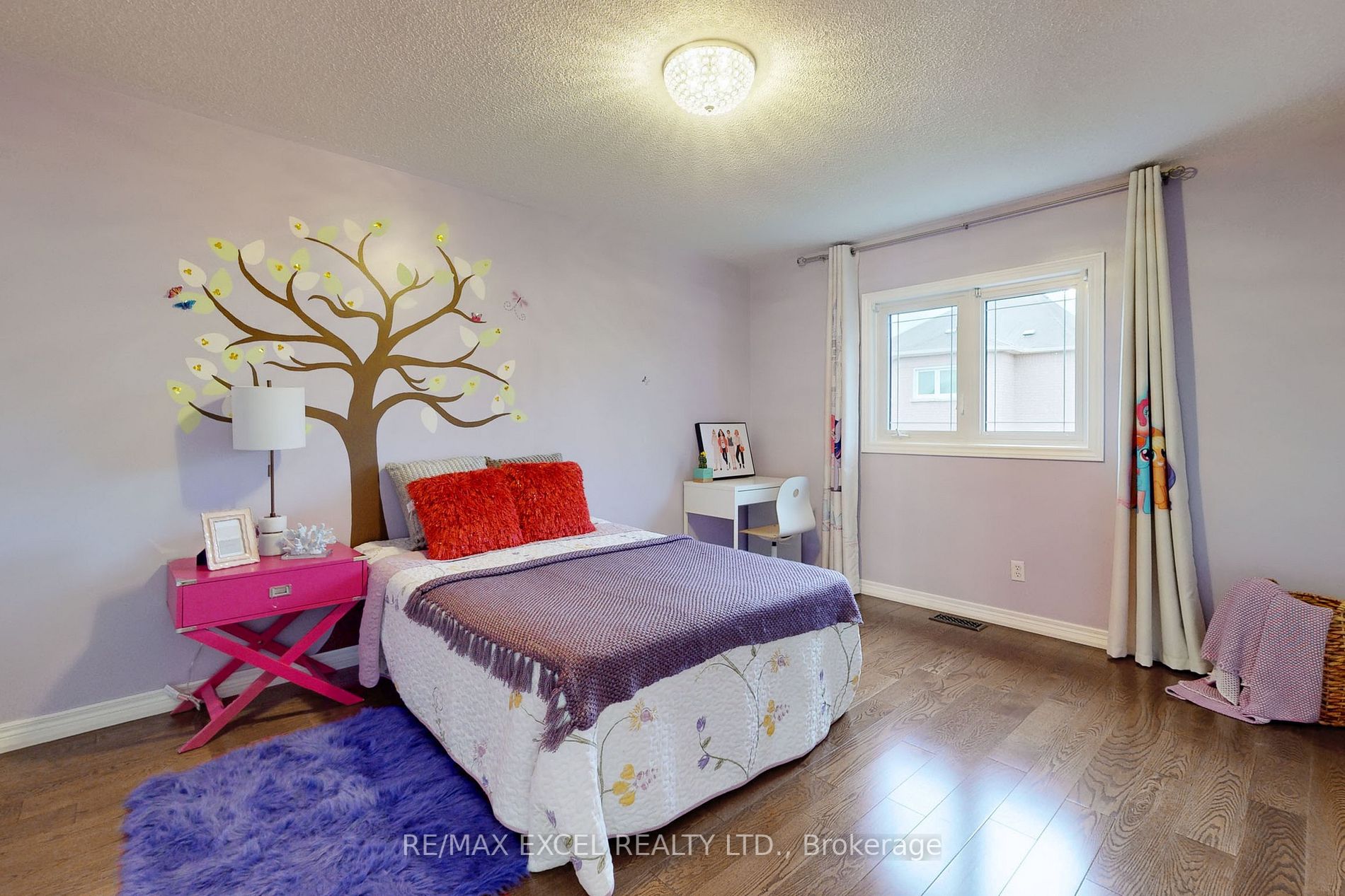 122 Canyon Hill Ave