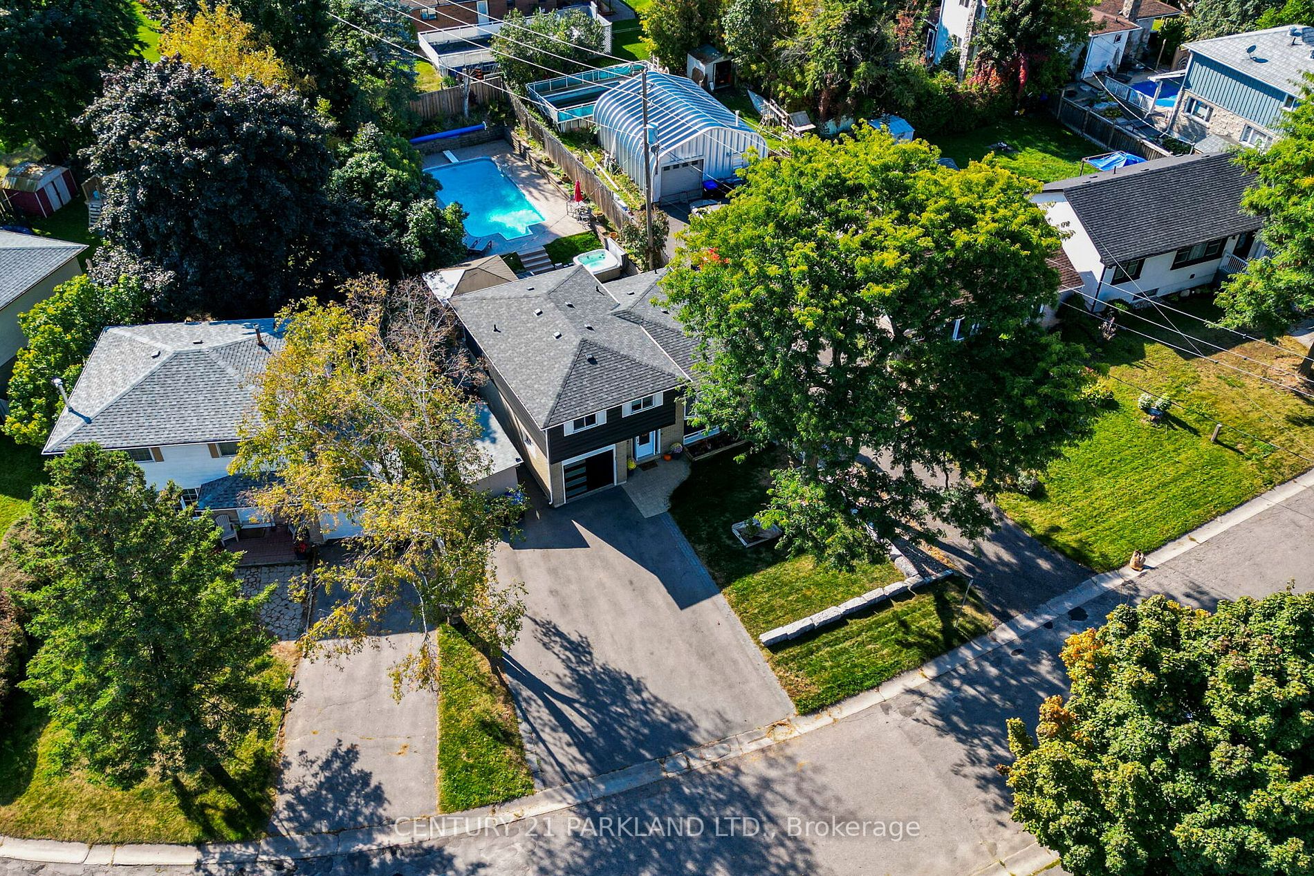 7 Brown St
