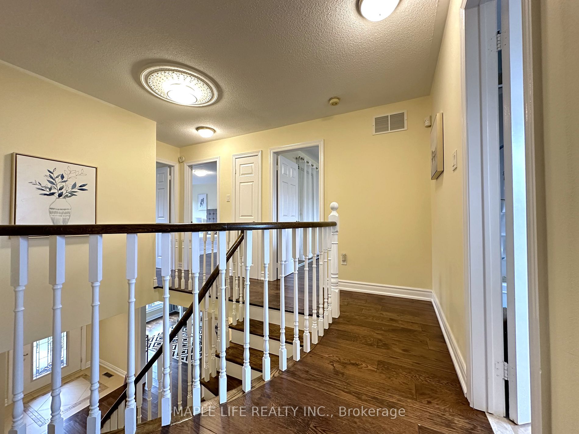 65 Swanage Dr