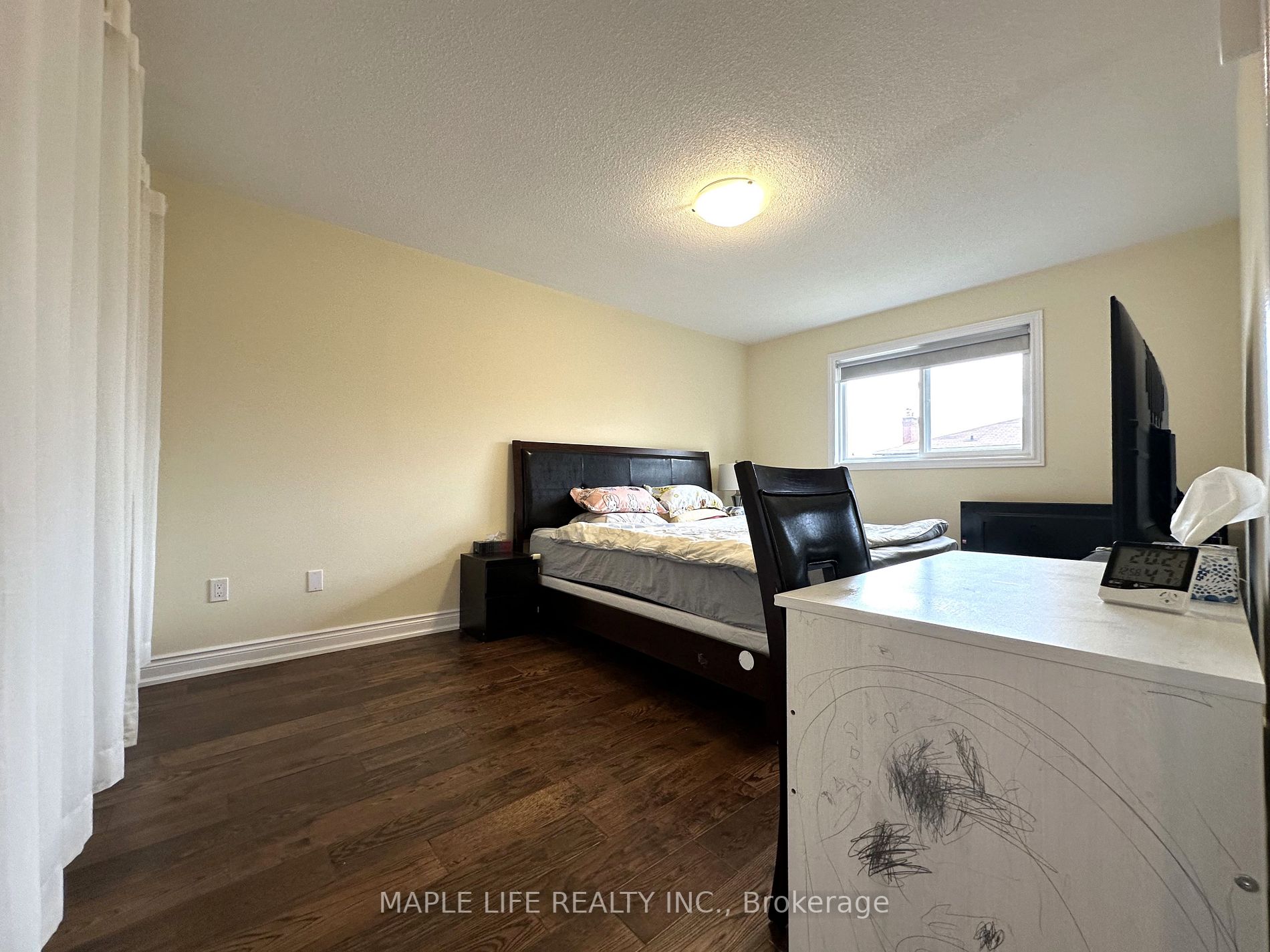 65 Swanage Dr