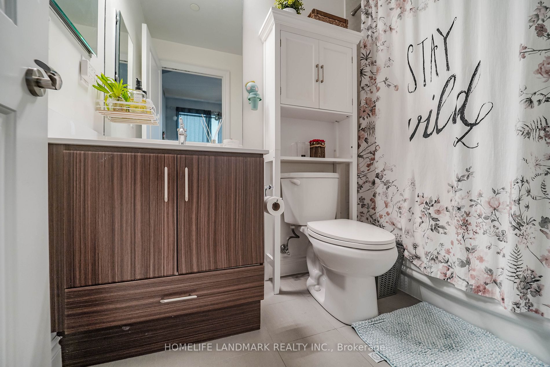 89 South Town Centre Blvd, #303