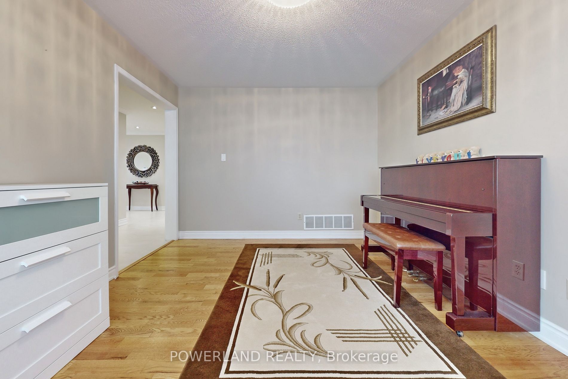 28 Guildford Circ