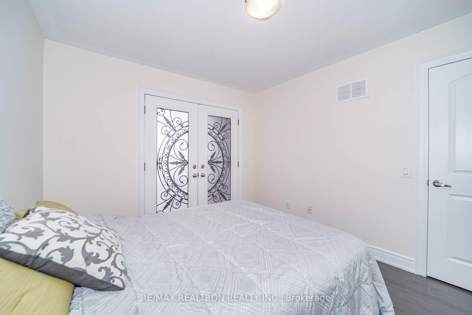 125 Jim Mortson Dr