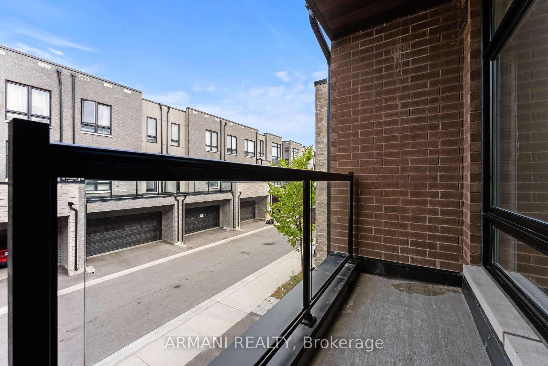 37 Benoit St