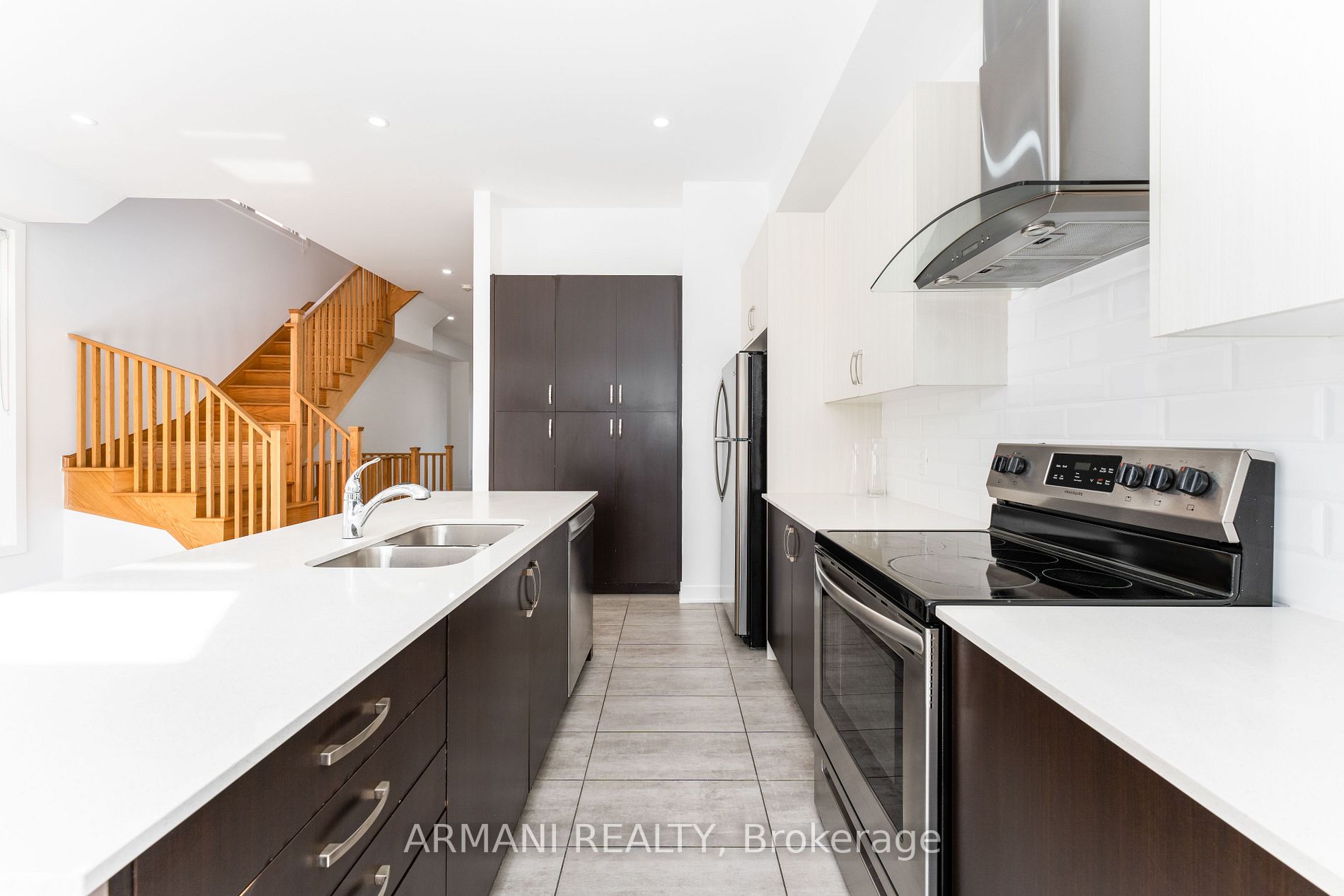 37 Benoit St