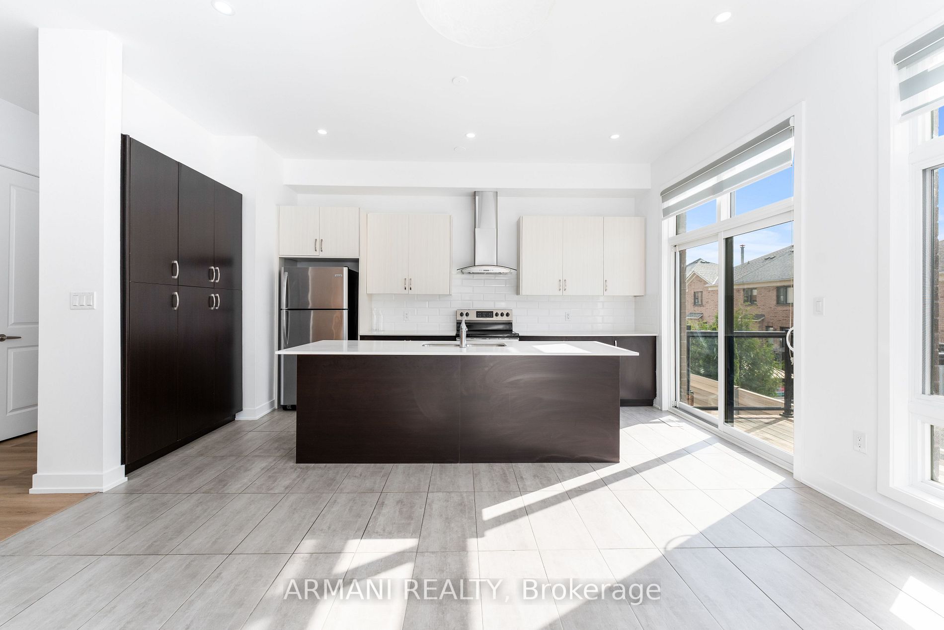 37 Benoit St