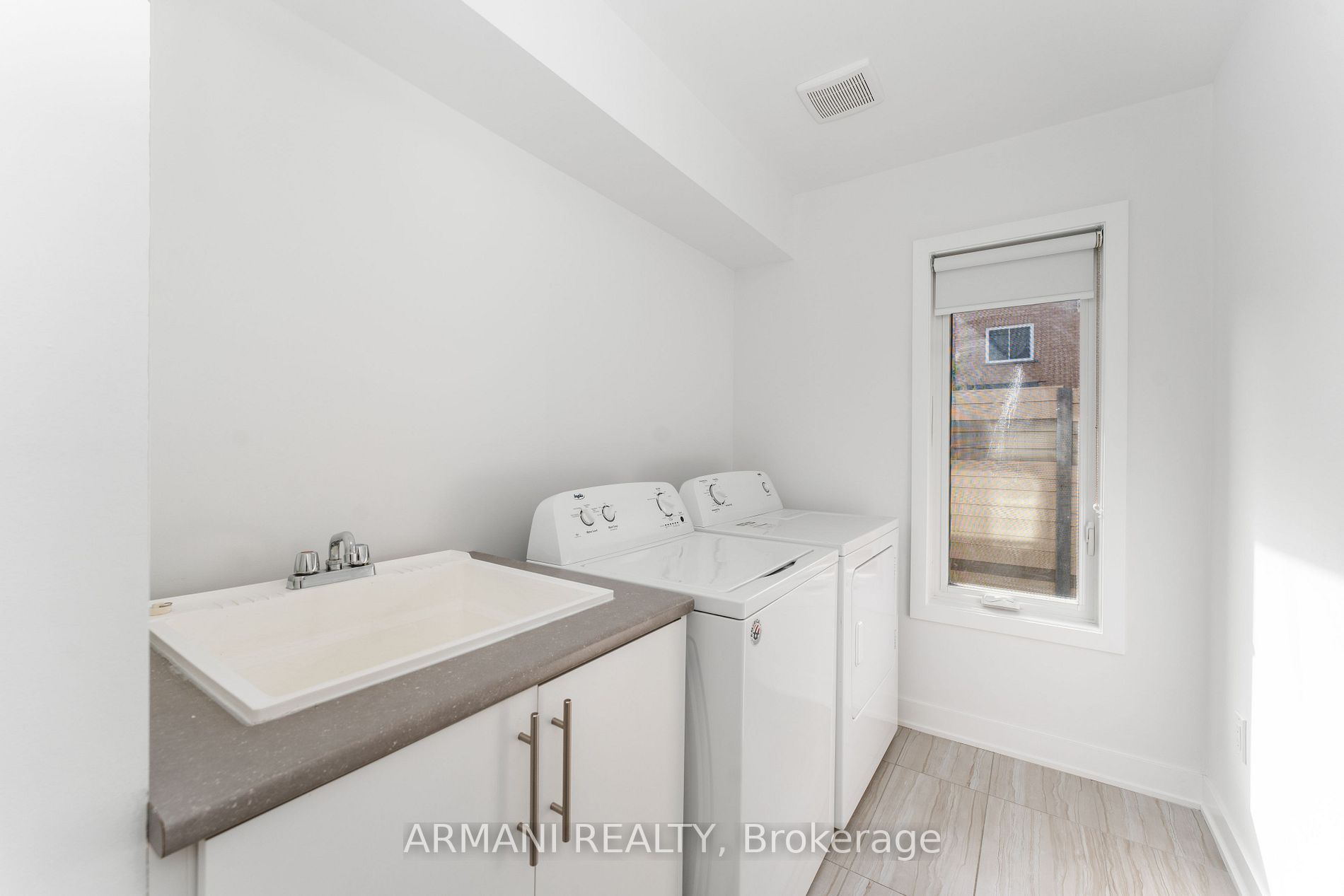 37 Benoit St