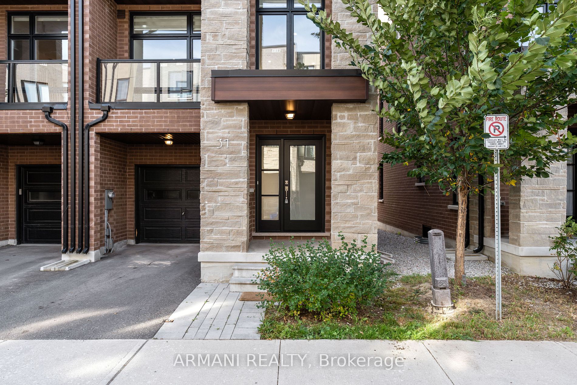37 Benoit St