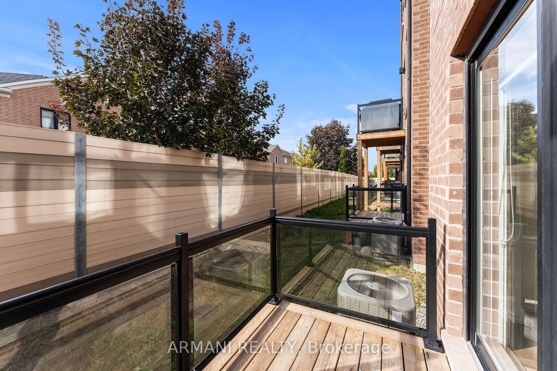 37 Benoit St