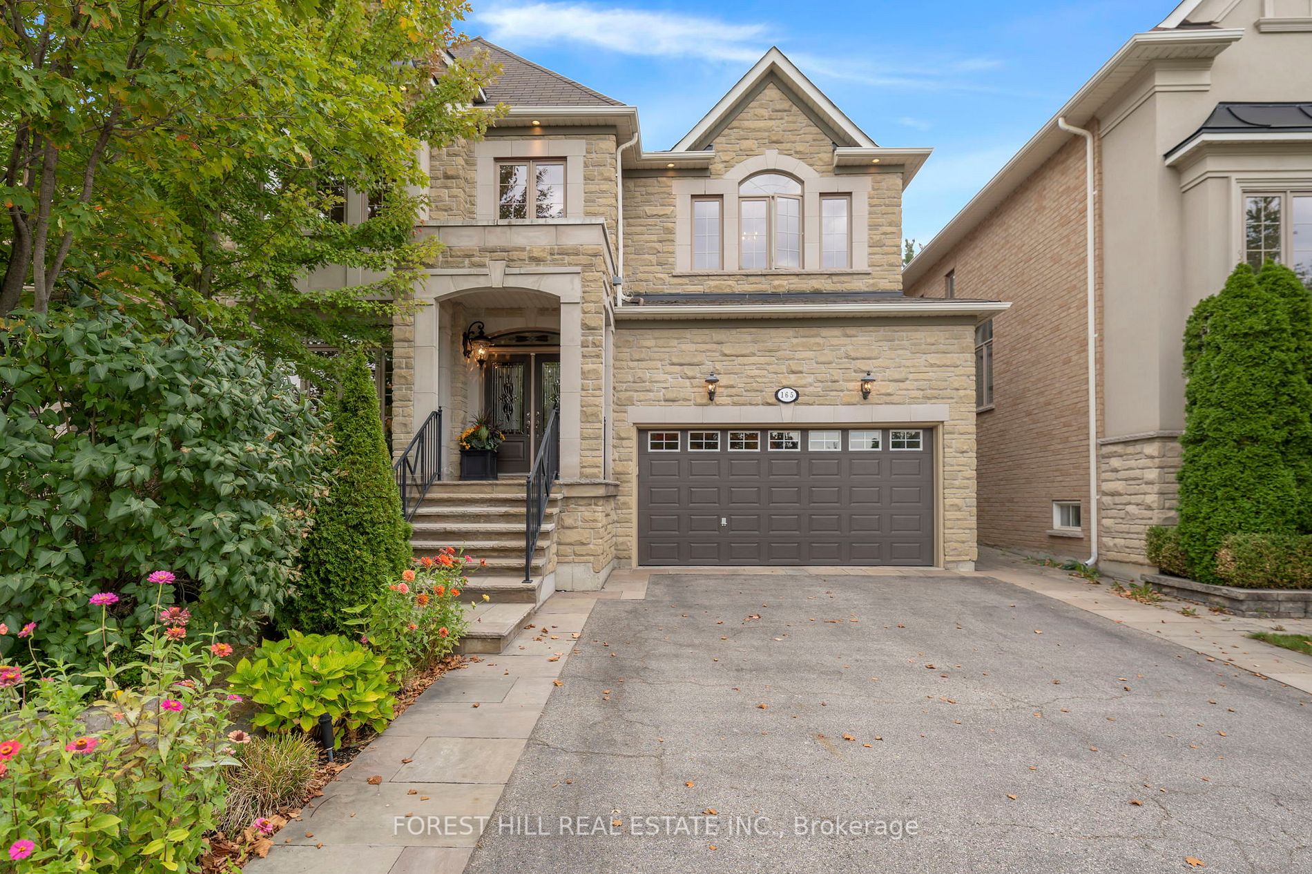 165 Thornhill Woods Dr
