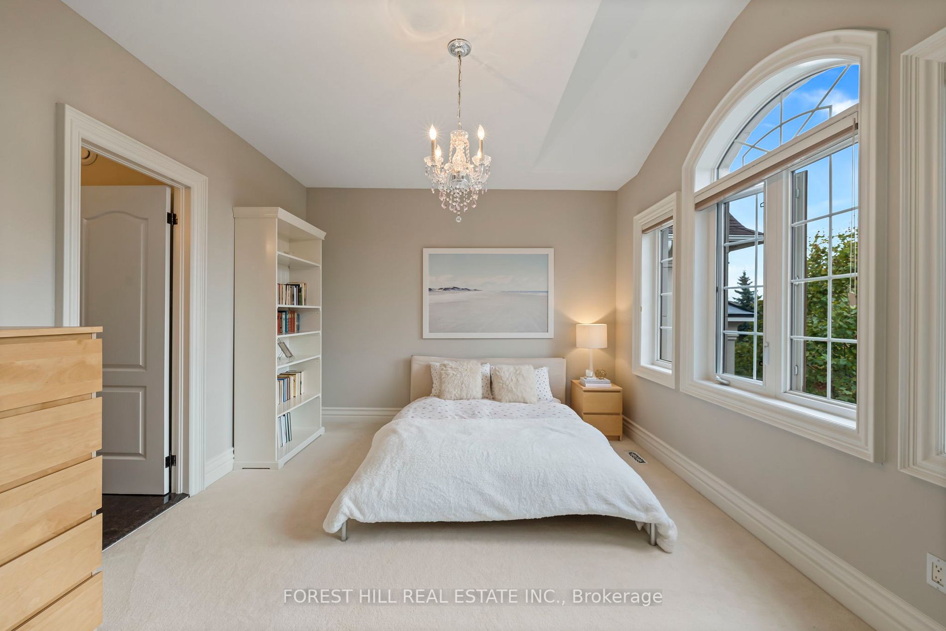 165 Thornhill Woods Dr