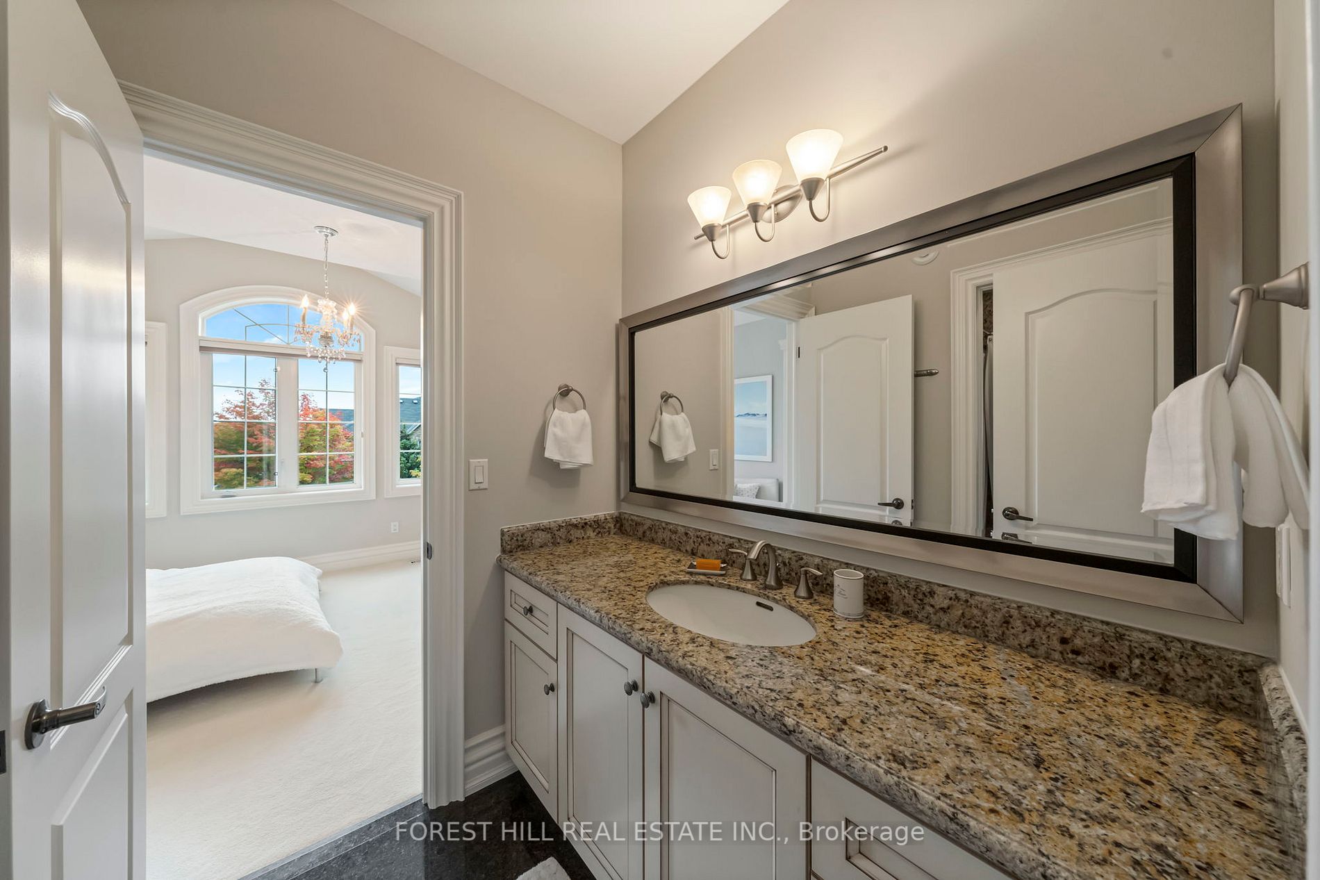 165 Thornhill Woods Dr