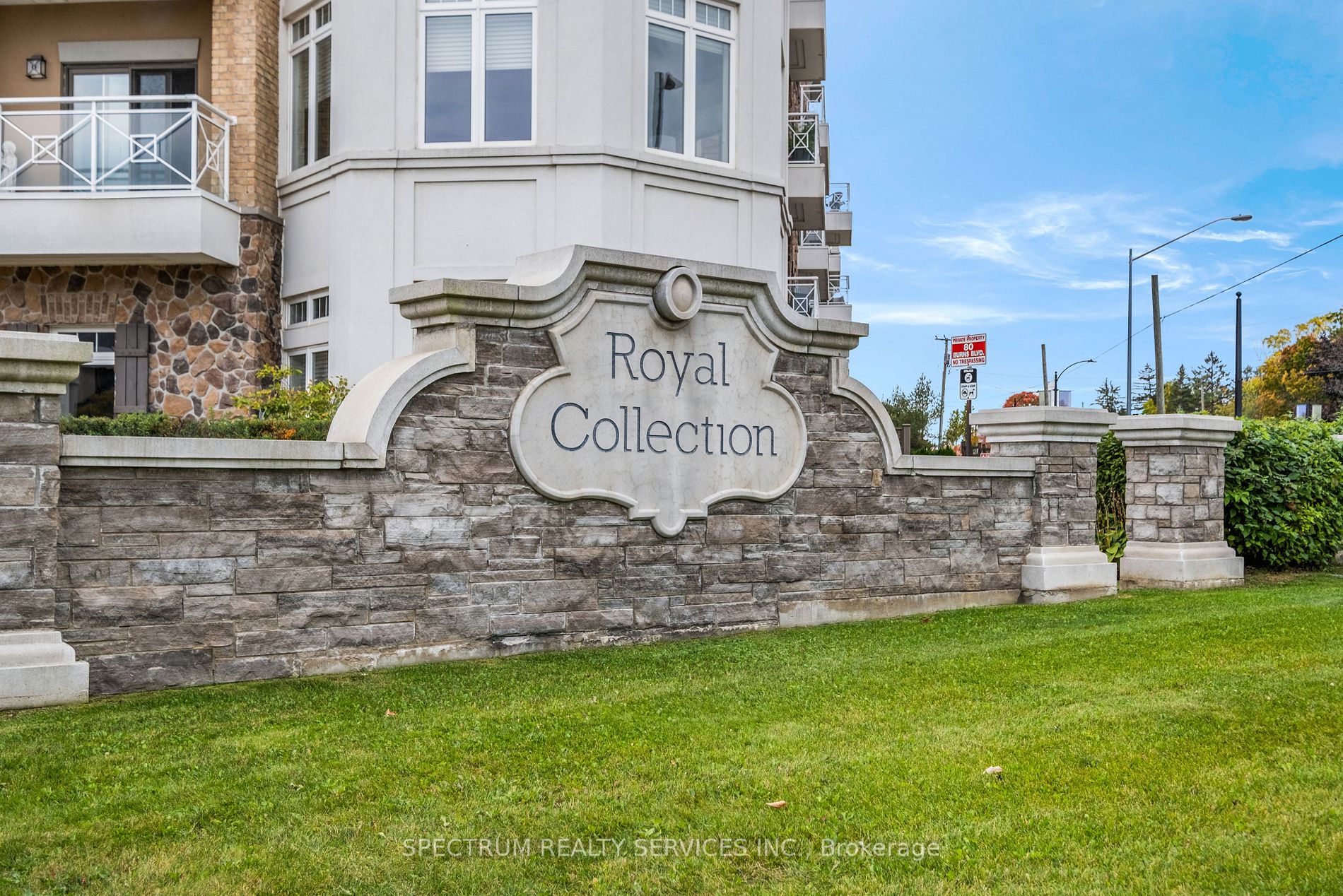 80 Burns Blvd, #335