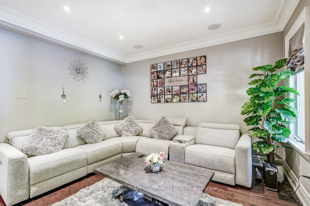 268 Thornhill Woods Drive